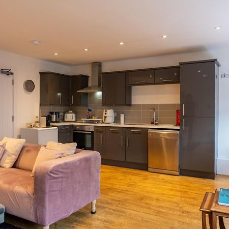 Cute 1 Bed Apartment 2 Mins From The Sea - Sleeps 4, Flat 8 The Gables, Church Street, Lyme Regis Exterior foto